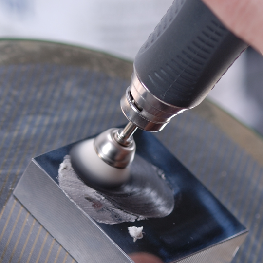 Mould polishing